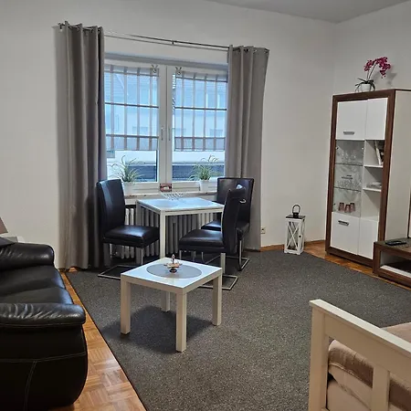 3 X Ferien- & Monteurwohnungen Koenen Nah Am Westfield Centro アパート