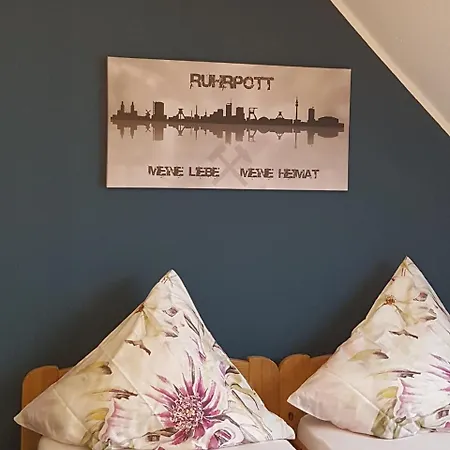 Apartment 3 X Ferien- & Monteurwohnungen Koenen Nah Am Westfield Centro Oberhausen (North Rhine-Westphalia)